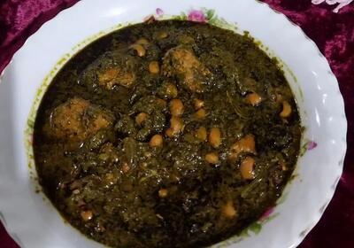 طرز تهیه قورمه سبزی تبریزی به روش پخت متفاوت
