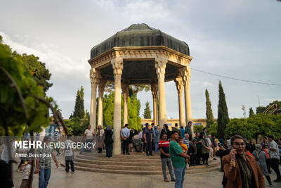 «سیمای جهانی حافظ» موضوع علمی بیست‌ و نهمین یادروز این شاعر پرآوازه