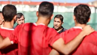 بینش تاکتیکی هاشمیان در پرسپولیس: نظم دفاعی و 1-3-2-4 با چاشنی دوندگی