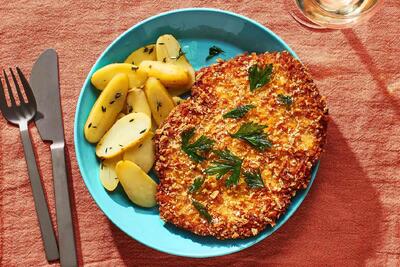 طرز تهیه شنیسل سیب زمینی (فیلم)