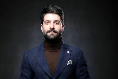 بستری شدن خواننده محبوب ایرانی در بیمارستان + فیلم