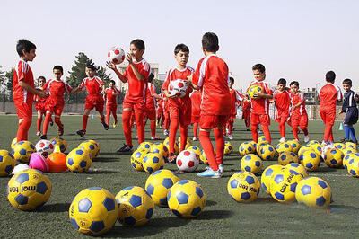 در مدارس فوتبال چه می‌گذرد؟