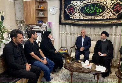 دیدار ابوترابی‌فرد و اوحدی با خانواده شهیدان عسگری