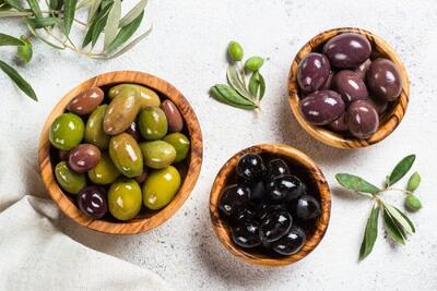 زیتون سیاه و سبز چه تفاوتی با هم دارند؟