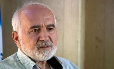 ببینید | صحبت‌های مرحوم احمد توکلی درباره مرگ در فیلم تبلیغاتی انتخابات ریاست‌جمهوری ۱۳۸۰
