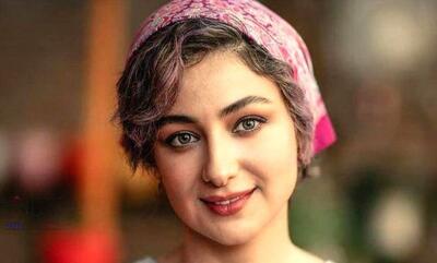سلفی صمیمی ویدا جوان و نفیسه روشن در پشت صحنه سریال آلا + عکس