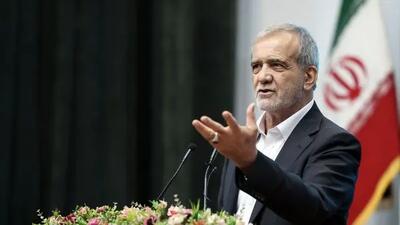 رئیس‌جمهور: مردم با کمک دولت محور حل آسیب‌های اجتماعی باشند/عکس متفاوت پزشکیان در قم