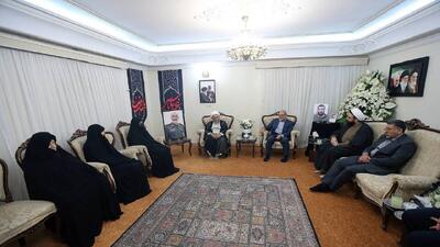 دیدار آیت‌الله آملی لاریجانی با خانواده شهید سپهبد سلامی