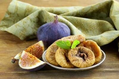 8 روش خشک کردن انجیر بدون سیاه شدن