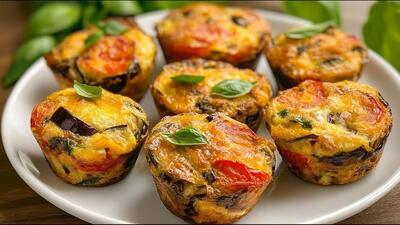 طرز تهیه مافین بادمجان و تخم‌مرغ به سبک آشپز حرفه‌ای ایتالیا (فیلم)