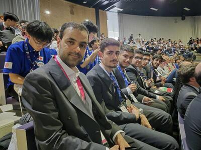 دانش‌آموزان ایرانی در المپیاد جهانی فیزیک گل کاشتند