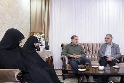 دیدار زاکانی با خانواده شهید سردار محقق