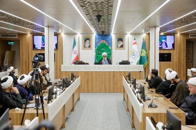 تقویت علم نافع و تهذیب نفس محور تحول در علوم انسانی است