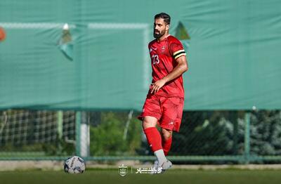 عکس| اتفاق عجیب در ترکیه؛ کاپیتان پرسپولیس قید بازوبند را زد! - پارس فوتبال
