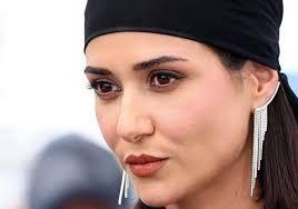 چهره ها/استایل پریناز ایزدیار بیشتر از 200 میلیون آب خورد!