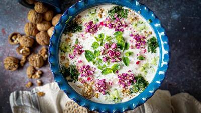 ۵۰۰ هزار تومان برای آب‌دوغ‌خیار؟! / قیمت آب‌دوغ‌خیار کاسه‌ای مردم را شوکه کرد / رکورد تازه گرانی در سفره فقرا