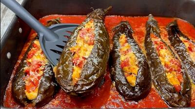 طرز تهیه دلمه بادمجان با مرغ و فلفل به سبک آشپز ایتالیایی (فیلم)