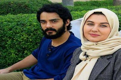 عکس امروز | گلوریا هاردی با تیپ ساده در پشت صحنه تئاتر جدید نازنین بیاتی