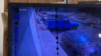 ببینید / تصاویری رعب‌آور از خفت گیری از جوان تهرانی در محله باغ فیض!