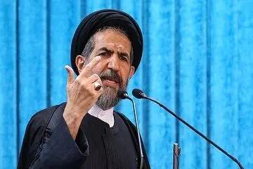 ابوترابی، امام جمعه موقت تهران: باید از وحدت و انسجام کشور پاسداری کرد