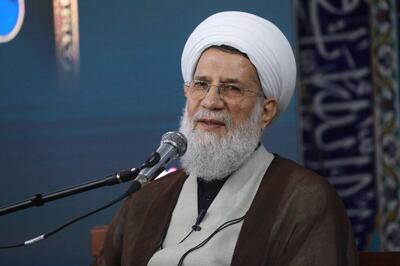 رئیس سازمان عقیدتی سیاسی ارتش: خانواده شهدا نماد شاخص استکبارستیزی هستند