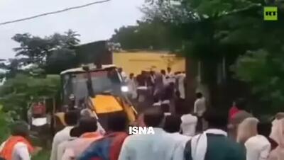 لحظات ترسناک ریزش ساختمان یک مدرسه در هند