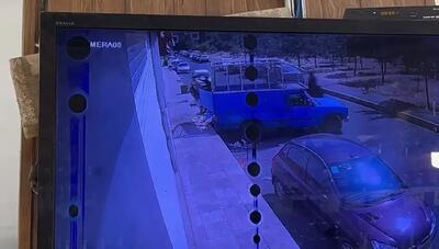 فیلم لحظه زورگیری از پسر جوان تهرانی توسط 2 دزد خشن