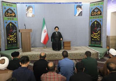 انقلاب اسلامی یک فرصت الهی برای نجات انسان‌هاست - تسنیم