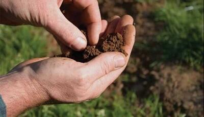 تاثیر رطوبت خاک در پایداری مخازن تأمین کننده آب شرب تهران