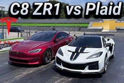 کوروت ZR1 در برابر تسلا مدل S پلد، نبرد نفس‌گیر در درگ 400 متر