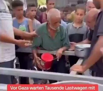 شهادت پیرمرد فلسطینی در صف غذا تنها چند ثانیه قبل از اینکه ظرفی غذا به او بدهند