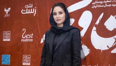 پریناز ایزدیار با کیف 230 میلیون تومانی در مراسم اکران فیلم (عکس)