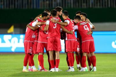 هافبک 34 ساله پرسپولیس با هواداران خداحافظی کرد