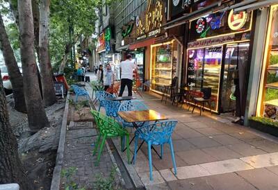 بازگرداندن پیاده‌روها به عابران