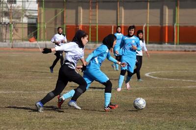 بی‌پولی دامن بانوان فوتبالیست کرمانشاه را گرفت/ احتمال انصراف از لیگ دسته اول