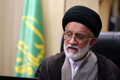 روحانیت با حضور مستمر در فضاهای تبیینی از آبروی ملت و کشور صیانت کند