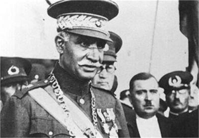 یادبود رضاخان پهلوی در کیهان: او با خفت و خواری مرد!/ رضاشاه خاک ایران را به ترکیه و افغانستان و عراق داد