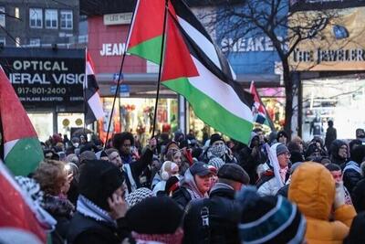 تظاهرات حامیان فلسطین مقابل دفتر گروه مشاوره «بوستون» آمریکا + تصاویر