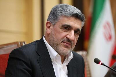 مجموعه نظام برای کمک به بورس وارد عمل شد/ بانک مرکزی برای حمایت از بورس پای کار است/ انتظار داریم با بهبود فضای اقتصاد ایران، بورس نیز هفته‌های بهتری را شاهد باشد