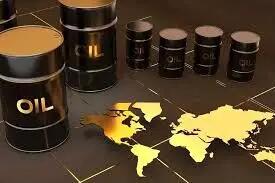 کاهش قیمت جهانی نفت امروز شنبه ۴ مرداد ماه ۱۴۰۴