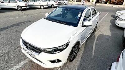 شاسی‌بلند ژاپنی بخریم یا سدان ایرانی؟ / مقایسه تارا و سوزوکی فرانکس از نزدیک / مزایا و معایب هرکدام