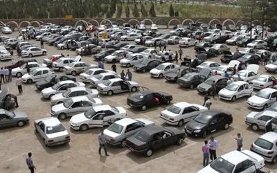 نوسان در بازار خودروهای داخلی و مونتاژی بالا گرفت