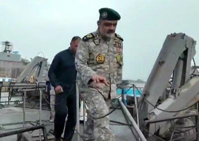 بازدید فرمانده ارشد ارتش از یگان‌های خلیج فارس