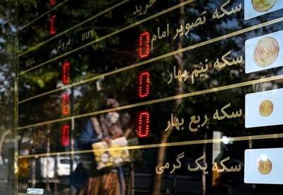 سکوت بازار‌ها در برابر دیپلماسی؛ واکنش سرد به مذاکرات ایران و اروپا/ فرزین باید برکنار شود تا بیش از این به ذخایر ارزی کشور خیانت نکند | اقتصاد24