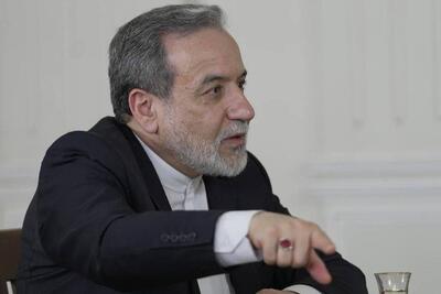 عراقچی: در میانه جنگ، در خانه روبه‌روی ما یک بمب‌گذاری انجام شد که دوستان آن را [کشف کردند]/ در آن ایام، چند بار در مسیر رفت و برگشت به ترکیه، بالای سر ما پهپاد آمد/ انفجاری در نزدیکی خودروی من در نزدیکی مرز ترکیه انجام نشده  بود