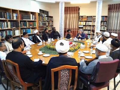 گسترش ارتباط فرهنگی در آسیای مرکزی با زبان فارسی و فیلم ایرانی