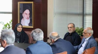 پزشکیان در بازدید از وزارت راه : انتقال پایتخت به سواحل جنوبی مخاطرات امنیتی ندارد - مردم سالاری آنلاین
