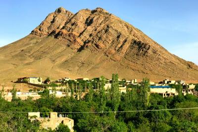 ایران‌نما | معرفی جاذبه‌های گردشگری شهرهای ایران(58) «برزُک»
