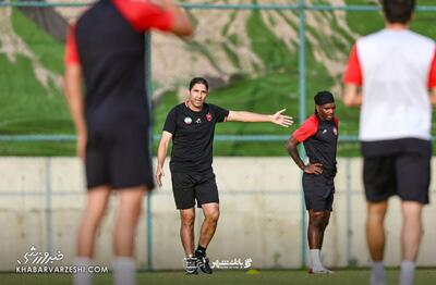 هاشمیان شاکی شد؛ انتقاد تند به رونمایی از پرسپولیس - پارس فوتبال