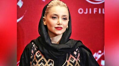 تصویری از استایل جنجالی نازنین بیاتی، در خیابان های تهران